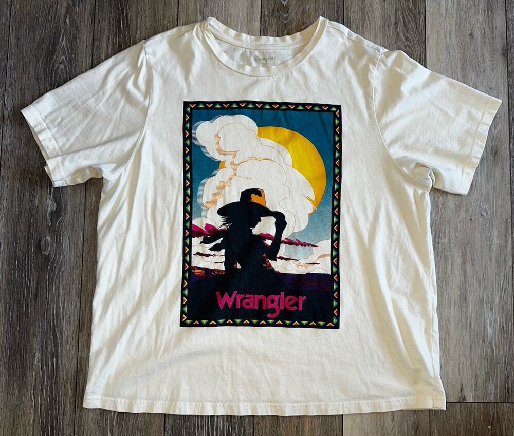 Vintage 90's *COWGIRL* Wrangler Aztec T Shirt *RARE* Adult Size XL Single Stitch